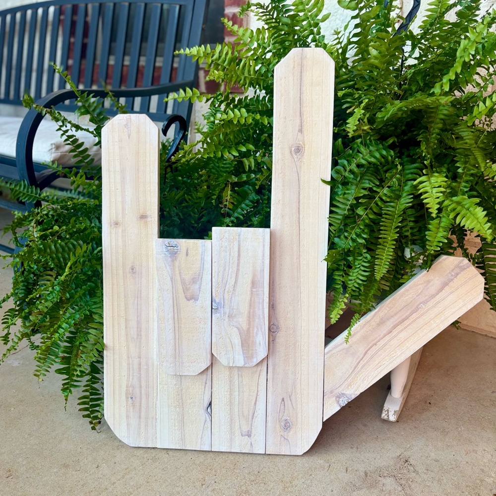 Rustic Wooden Hand Gesture Wall Decor